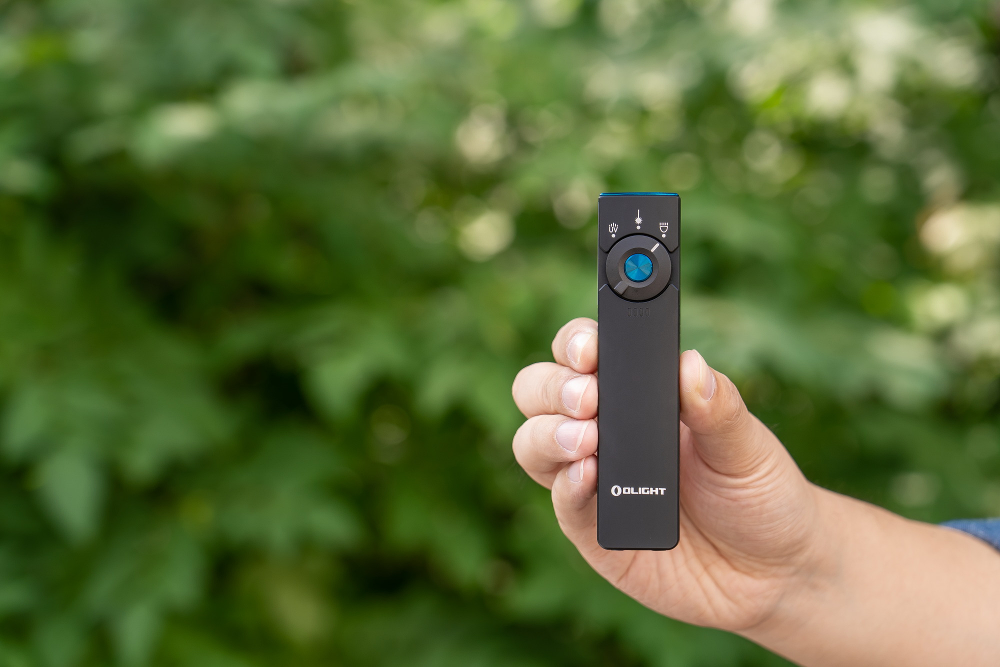 Arkfeld Pro in a hand