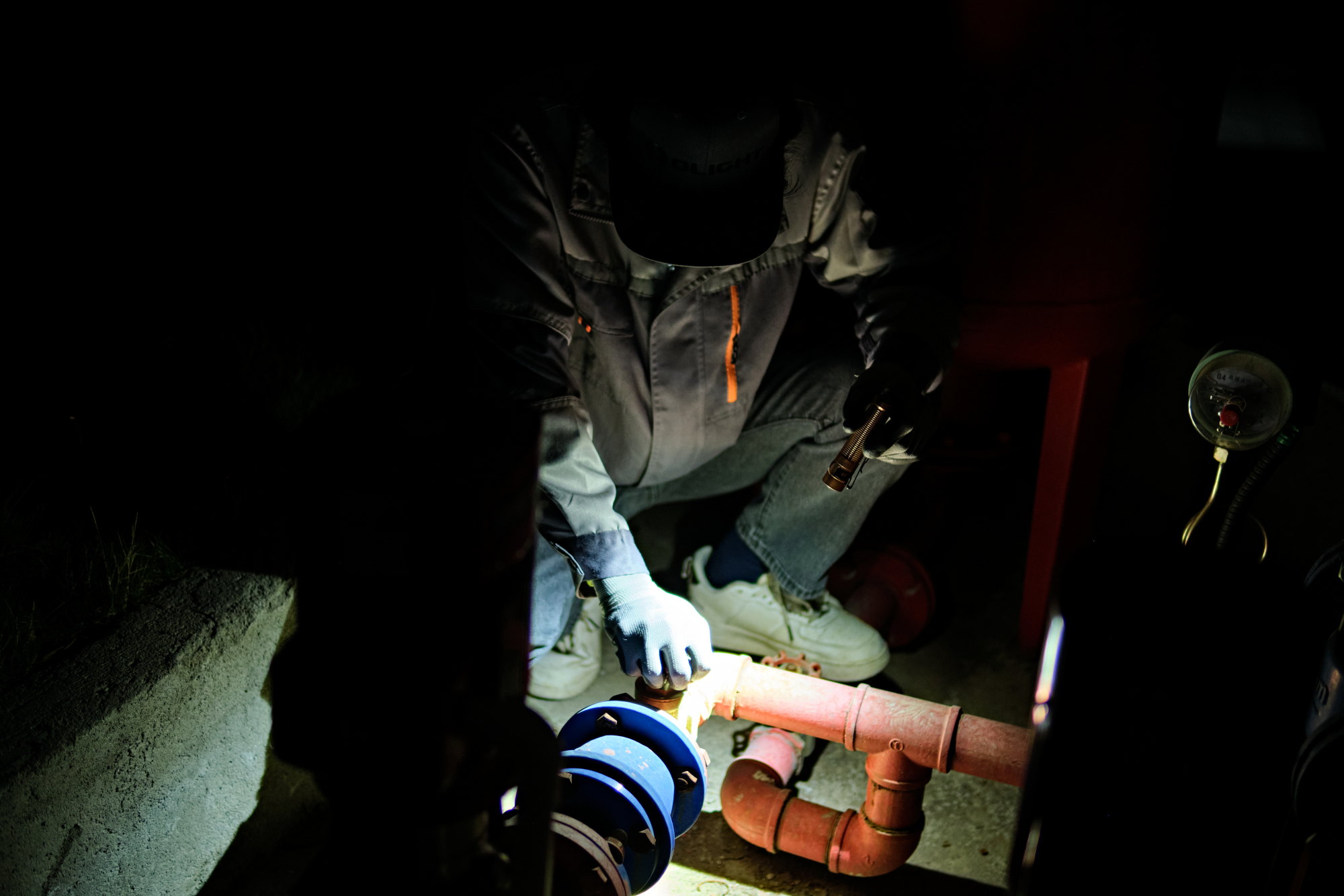 rechargeable emergency flashlight.